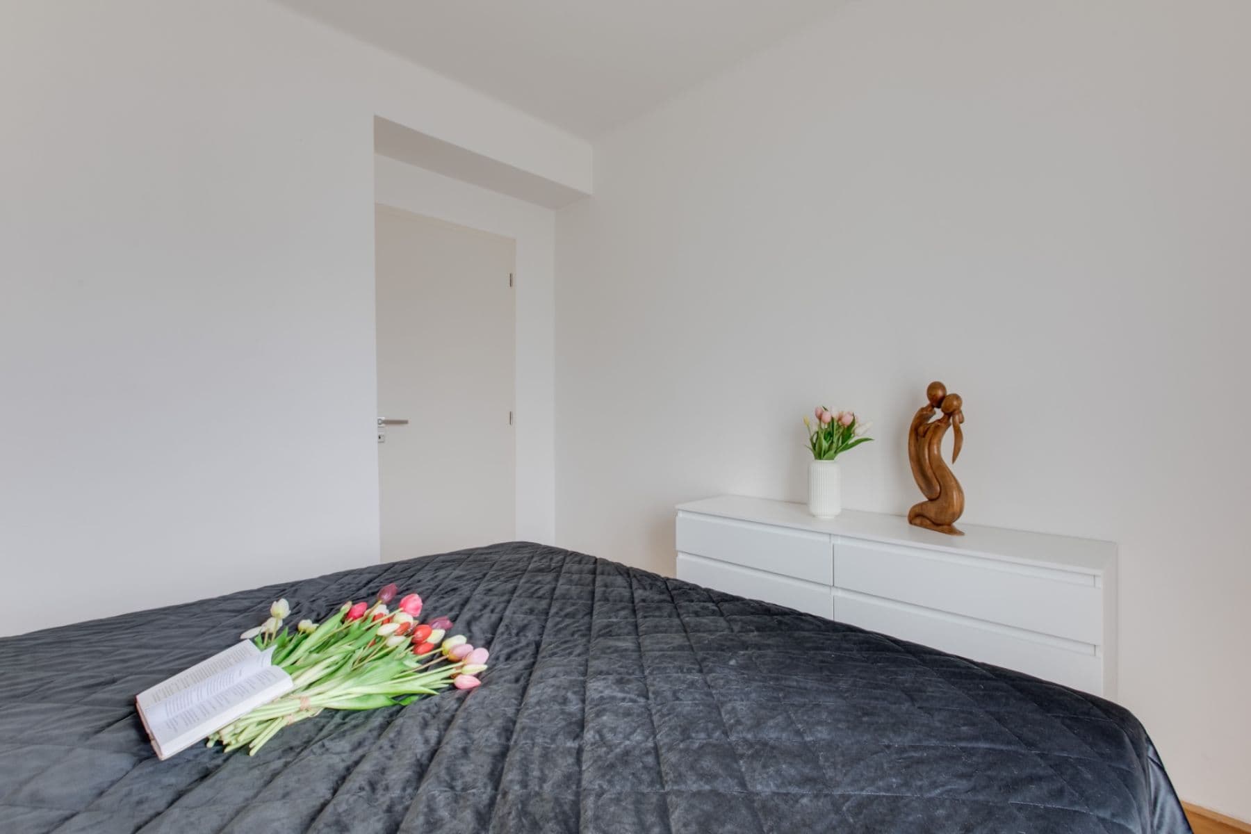 Prenájom bytu 3-izbový 72 m², U Hranic, Praha, Praha Prenájom bytu 3-izbový 72 m², U Hranic, Praha, Praha