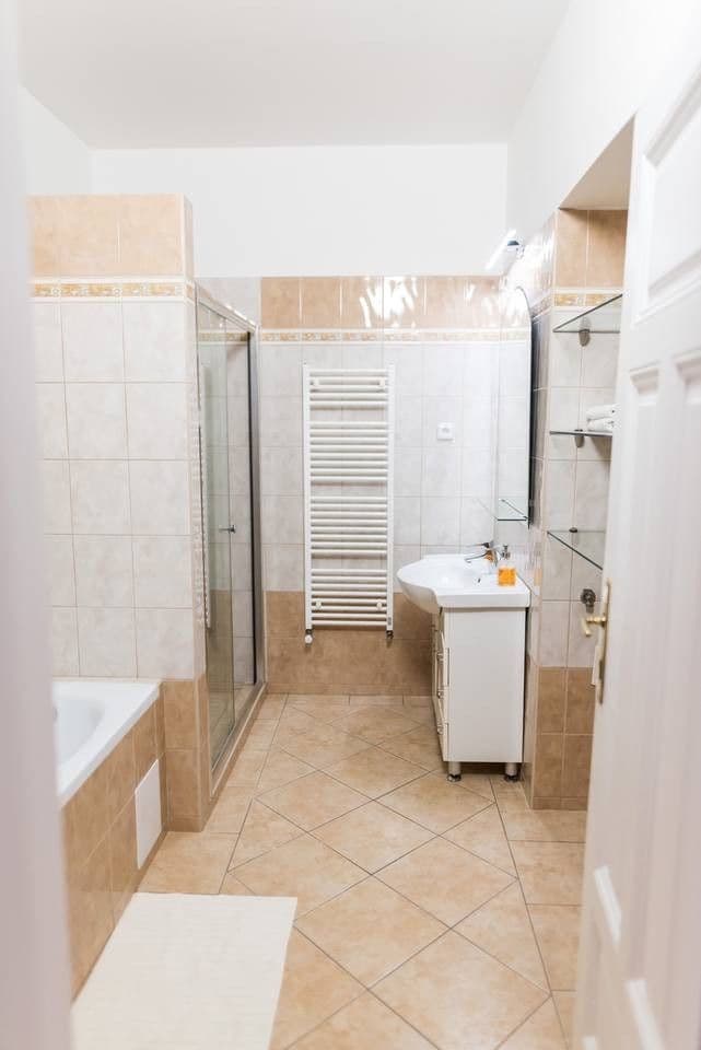 Prenájom bytu 2-izbový 86 m², Sokolská, Brno, Jihomoravský kraj Prenájom bytu 2-izbový 86 m², Sokolská, Brno, Jihomoravský kraj
