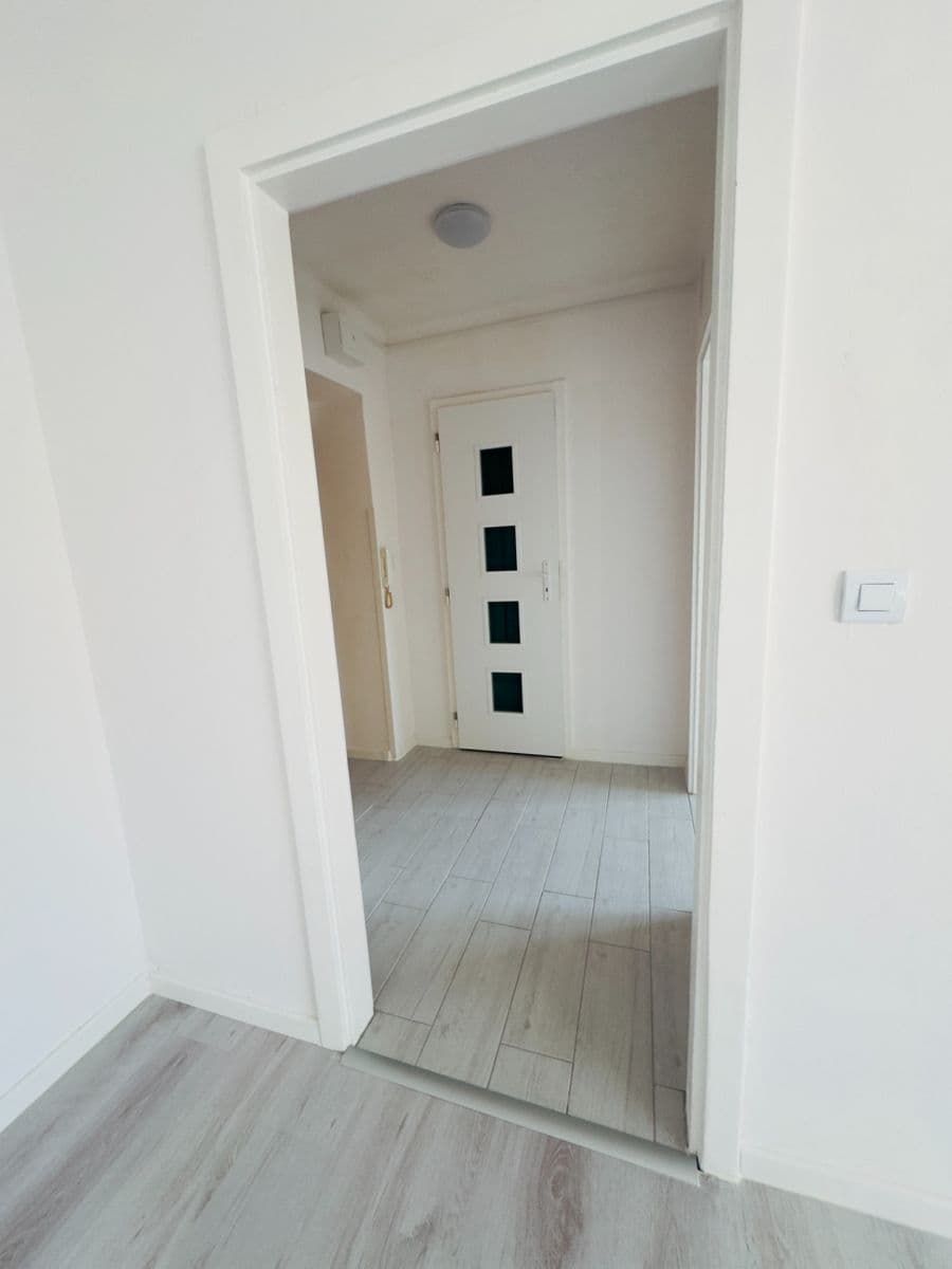Predaj bytu 1-izbový 30 m², Moskevské náměstí, Teplice, Ústecký kraj Predaj bytu 1-izbový 30 m², Moskevské náměstí, Teplice, Ústecký kraj