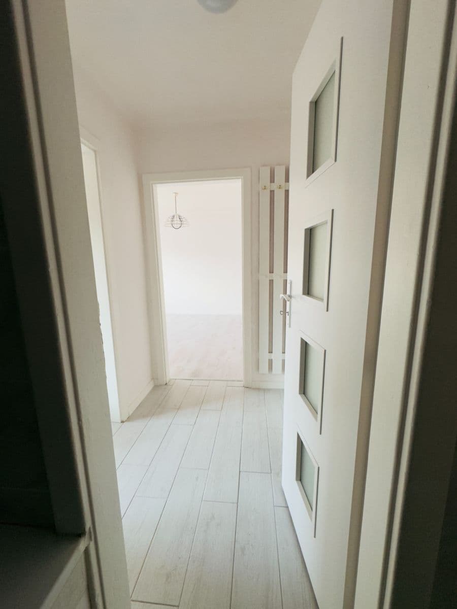 Predaj bytu 1-izbový 30 m², Moskevské náměstí, Teplice, Ústecký kraj Predaj bytu 1-izbový 30 m², Moskevské náměstí, Teplice, Ústecký kraj
