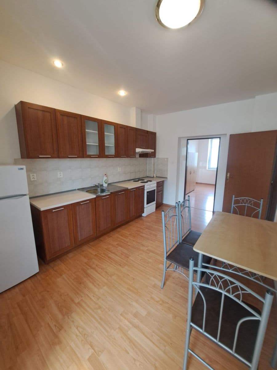 Prenájom bytu 2-izbový 42 m², Zenklova, Praha, Praha Prenájom bytu 2-izbový 42 m², Zenklova, Praha, Praha