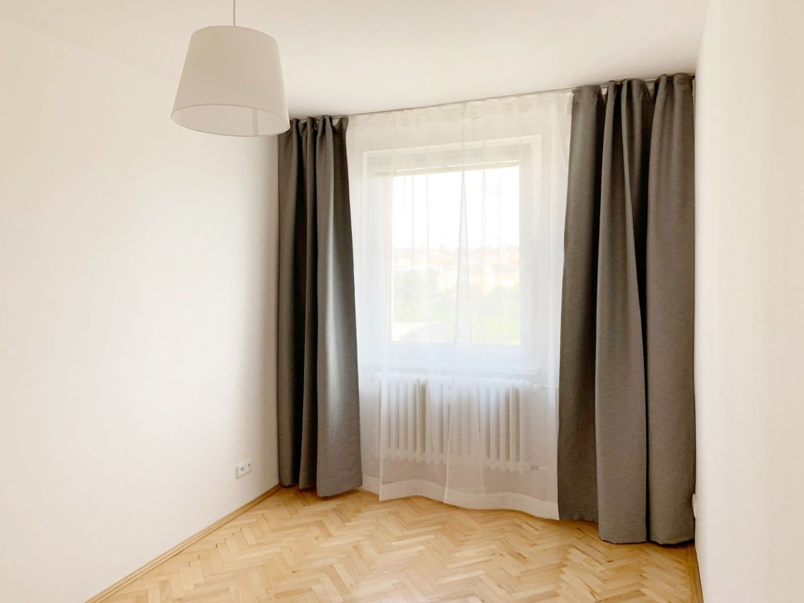 Prenájom bytu 2-izbový 60 m², Ke Strašnické, Praha, Praha Prenájom bytu 2-izbový 60 m², Ke Strašnické, Praha, Praha