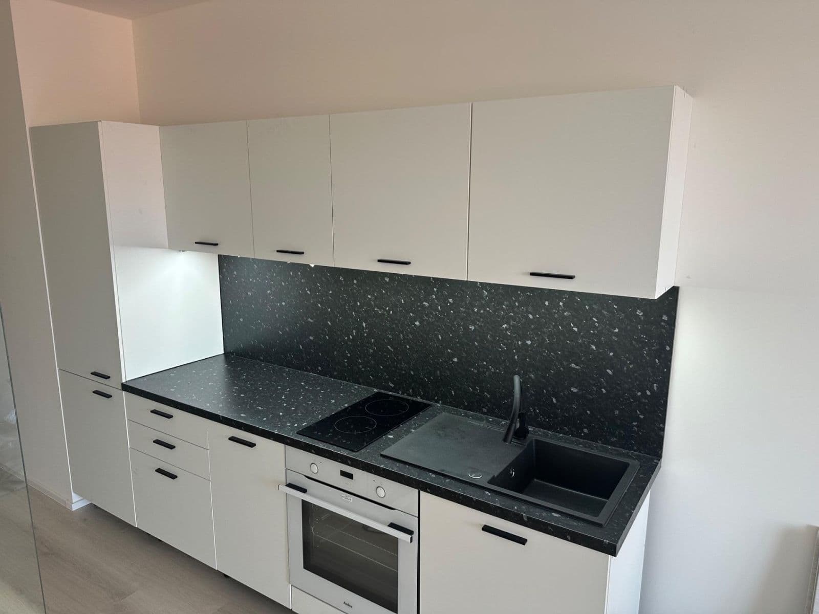 Prenájom bytu 1-izbový 38 m², Dornych, Brno, Jihomoravský kraj Prenájom bytu 1-izbový 38 m², Dornych, Brno, Jihomoravský kraj