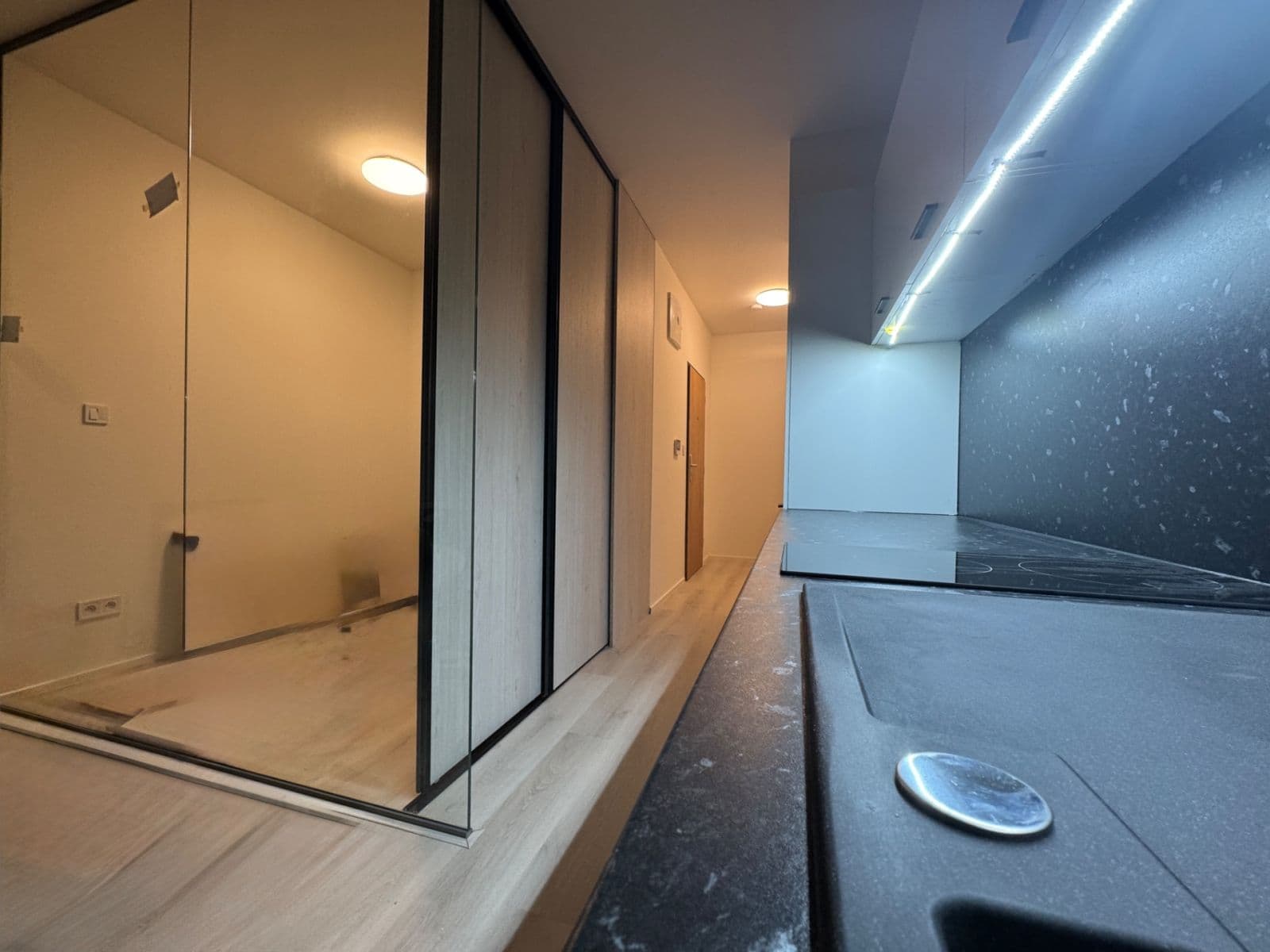 Prenájom bytu 1-izbový 38 m², Dornych, Brno, Jihomoravský kraj Prenájom bytu 1-izbový 38 m², Dornych, Brno, Jihomoravský kraj
