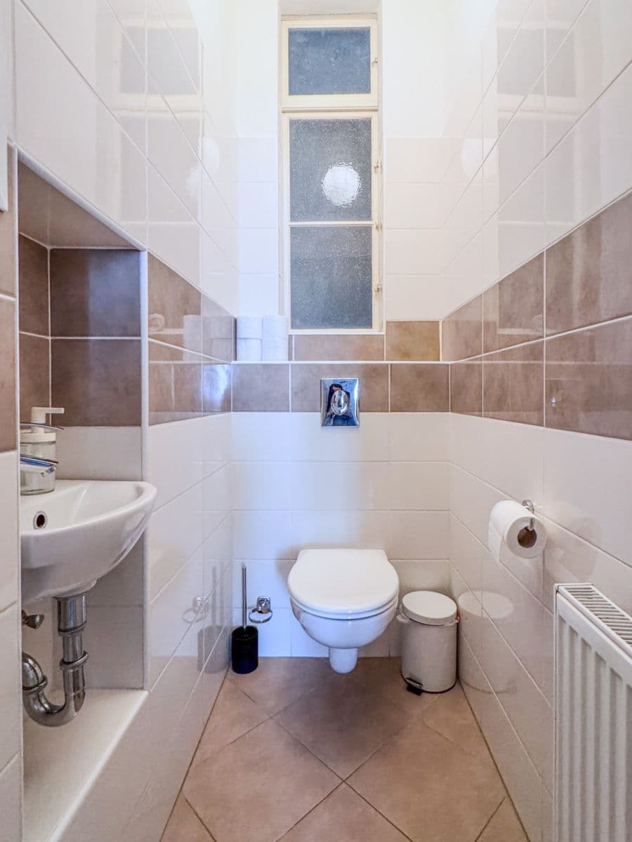 Prenájom bytu 89 m², Maiselova, Praha, Praha Prenájom bytu 89 m², Maiselova, Praha, Praha