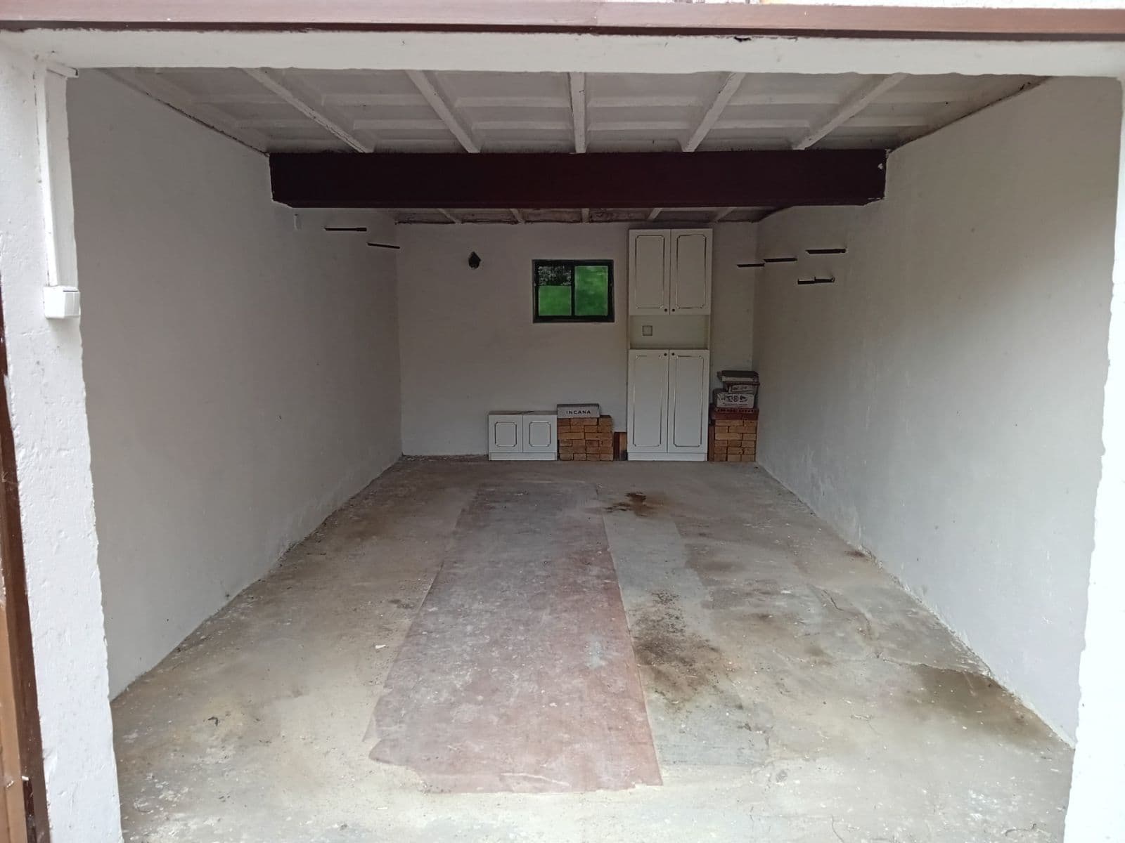 Prenájom garáže 22 m², Na Šutce, Praha, Praha Prenájom garáže 22 m², Na Šutce, Praha, Praha