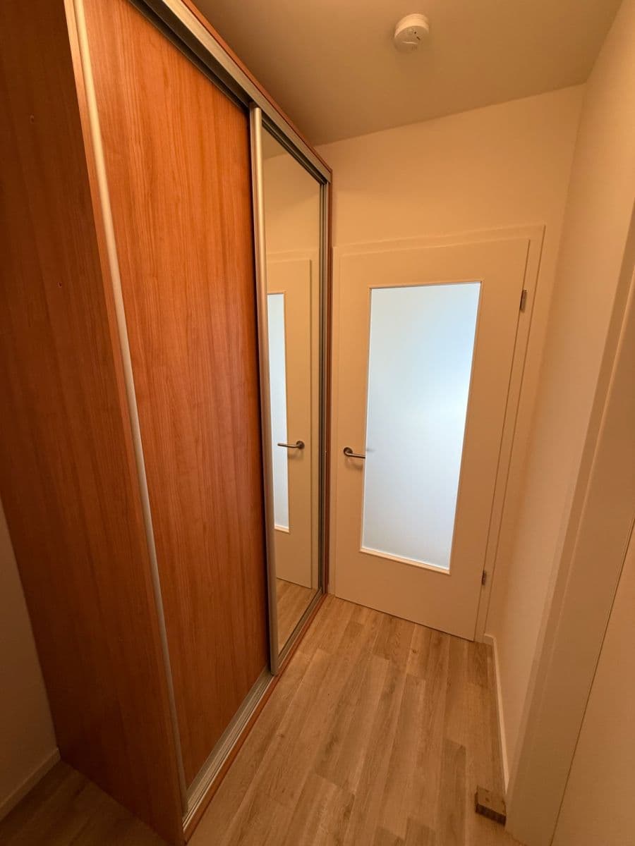 Prenájom bytu 1-izbový 22 m², Novovysočanská, Praha, Praha Prenájom bytu 1-izbový 22 m², Novovysočanská, Praha, Praha