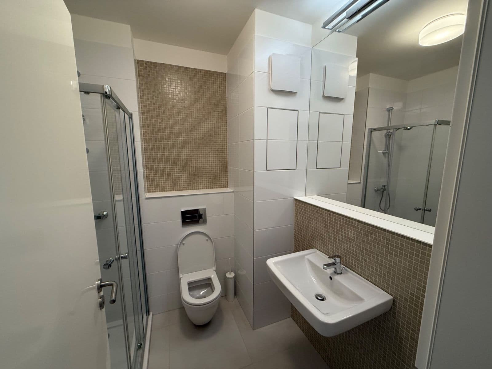 Prenájom bytu 1-izbový 22 m², Novovysočanská, Praha, Praha Prenájom bytu 1-izbový 22 m², Novovysočanská, Praha, Praha