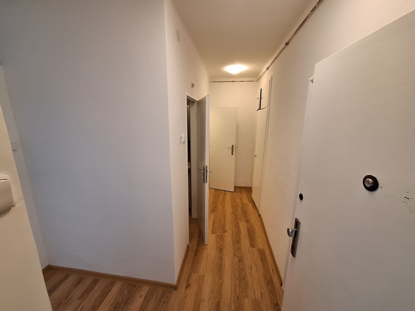 Prenájom bytu 2-izbový 57 m², Naskové, Praha, Praha Prenájom bytu 2-izbový 57 m², Naskové, Praha, Praha