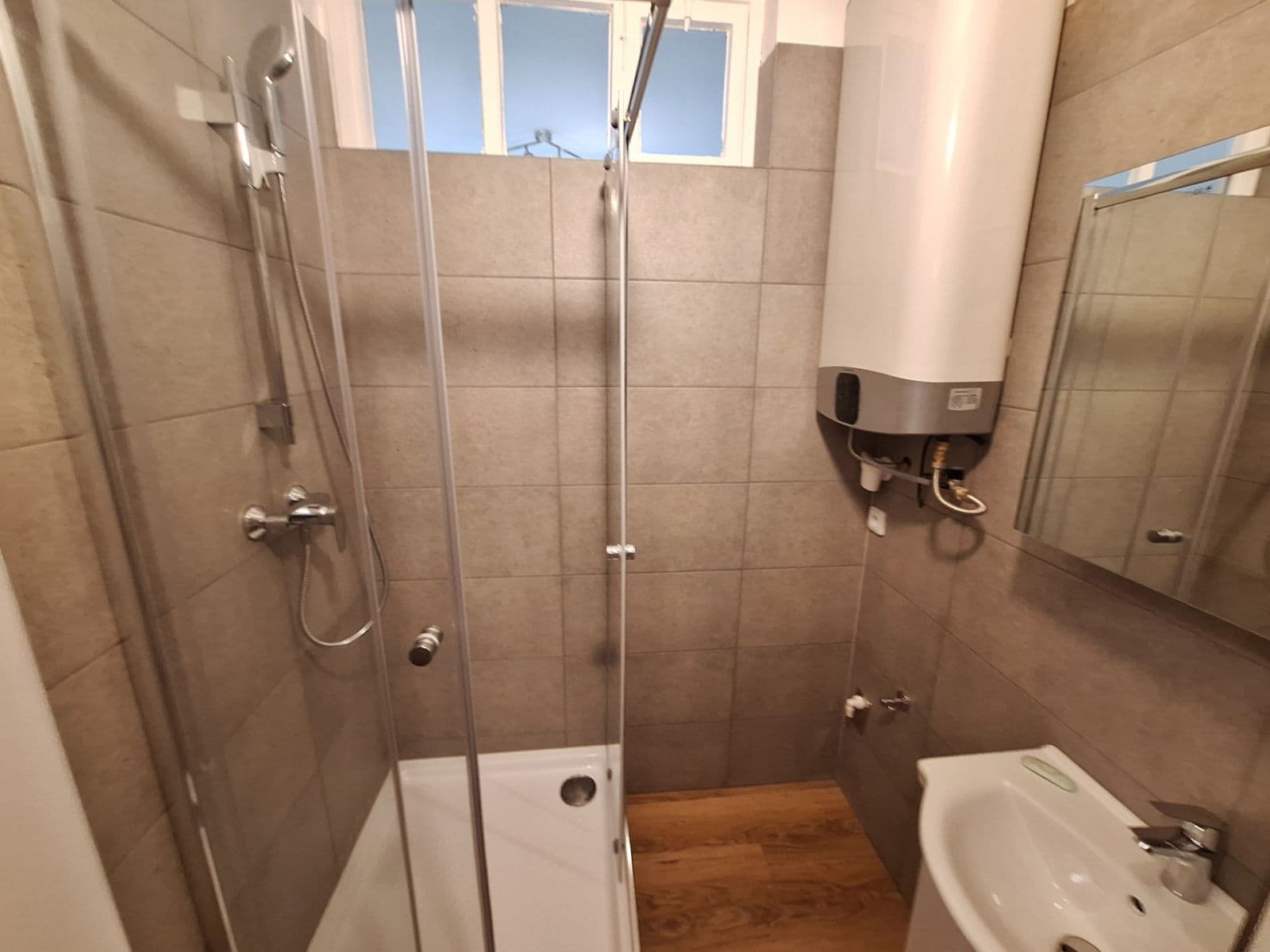 Prenájom bytu 2-izbový 57 m², Naskové, Praha, Praha Prenájom bytu 2-izbový 57 m², Naskové, Praha, Praha