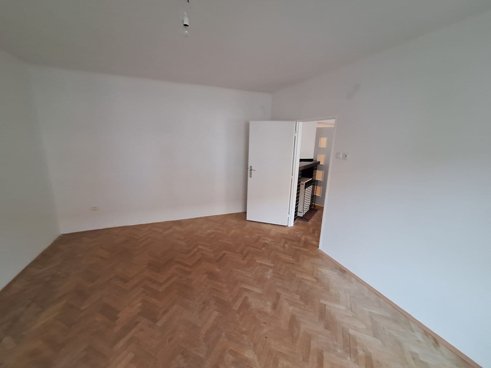 Prenájom bytu 2-izbový 57 m², Naskové, Praha, Praha Prenájom bytu 2-izbový 57 m², Naskové, Praha, Praha