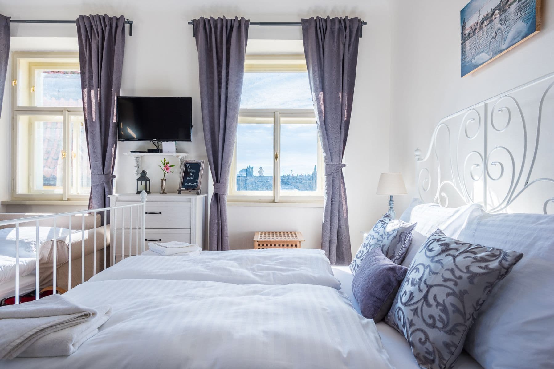 Prenájom bytu 46 m², Cihelná, Praha, Praha Prenájom bytu 46 m², Cihelná, Praha, Praha