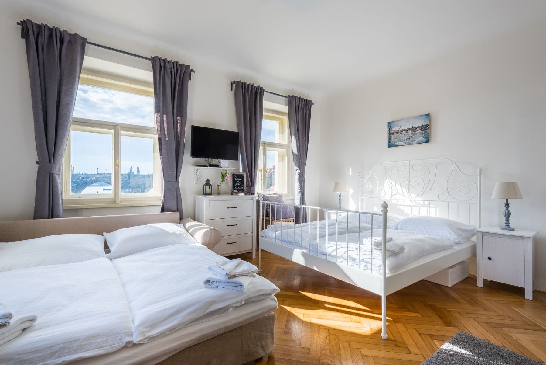 Prenájom bytu 46 m², Cihelná, Praha, Praha Prenájom bytu 46 m², Cihelná, Praha, Praha