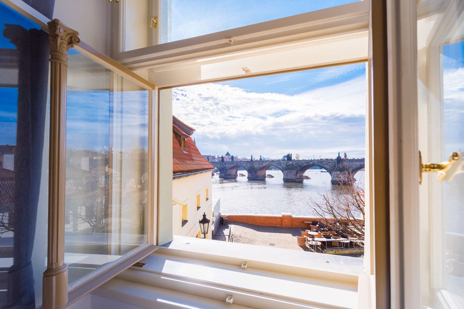 Prenájom bytu 46 m², Cihelná, Praha, Praha Prenájom bytu 46 m², Cihelná, Praha, Praha