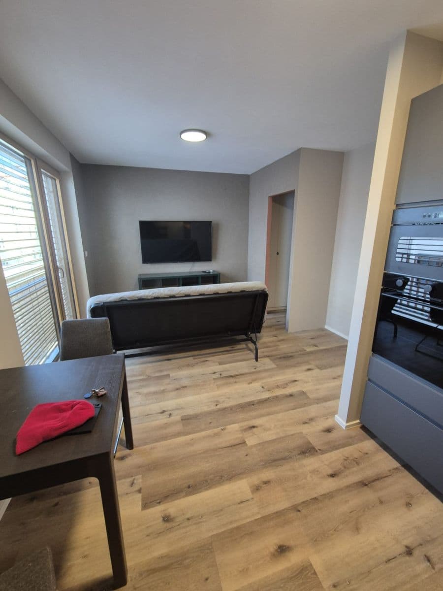 Prenájom bytu 2-izbový 30 m², Křižíkova, Praha, Praha Prenájom bytu 2-izbový 30 m², Křižíkova, Praha, Praha