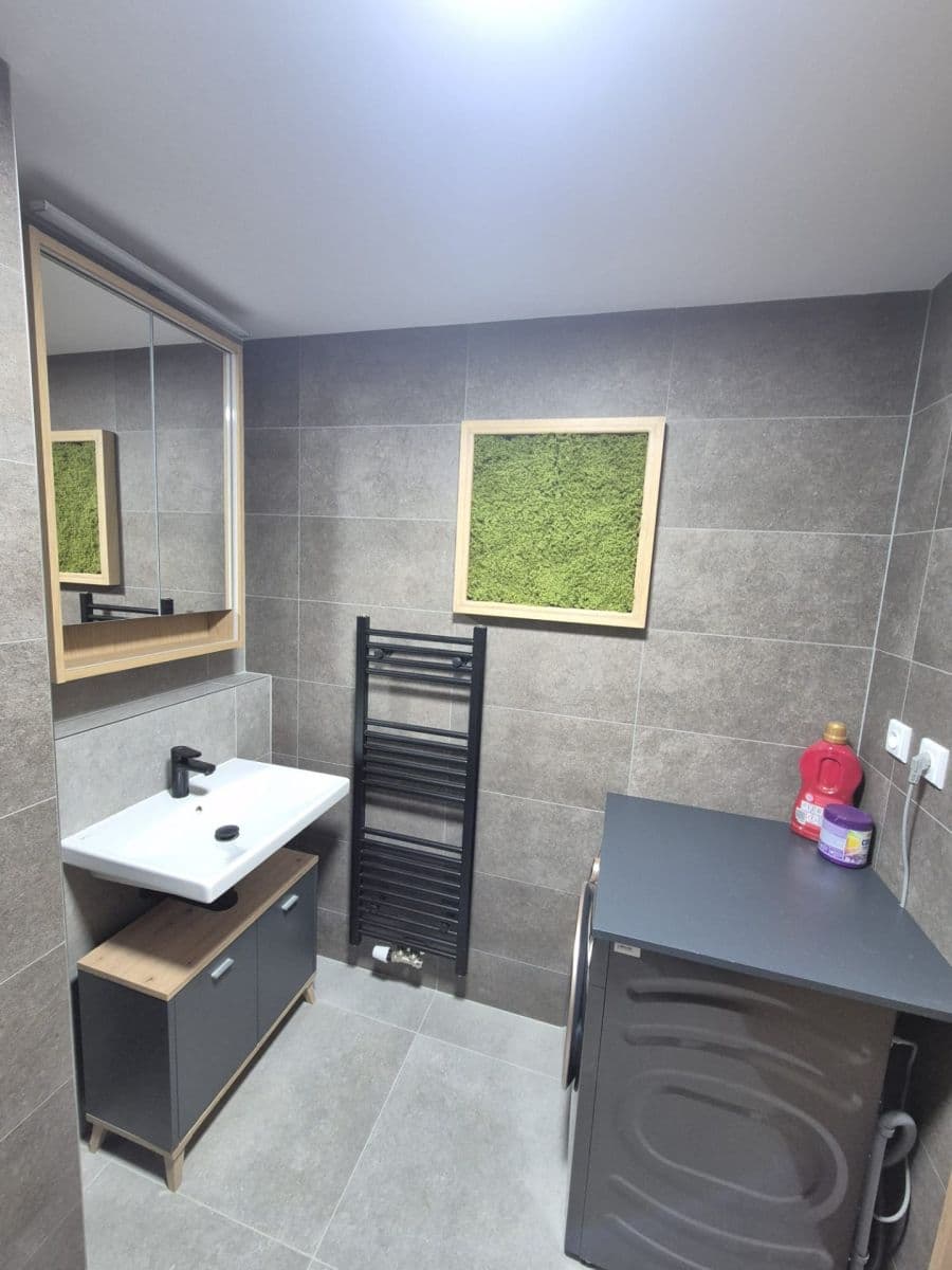 Prenájom bytu 2-izbový 30 m², Křižíkova, Praha, Praha Prenájom bytu 2-izbový 30 m², Křižíkova, Praha, Praha