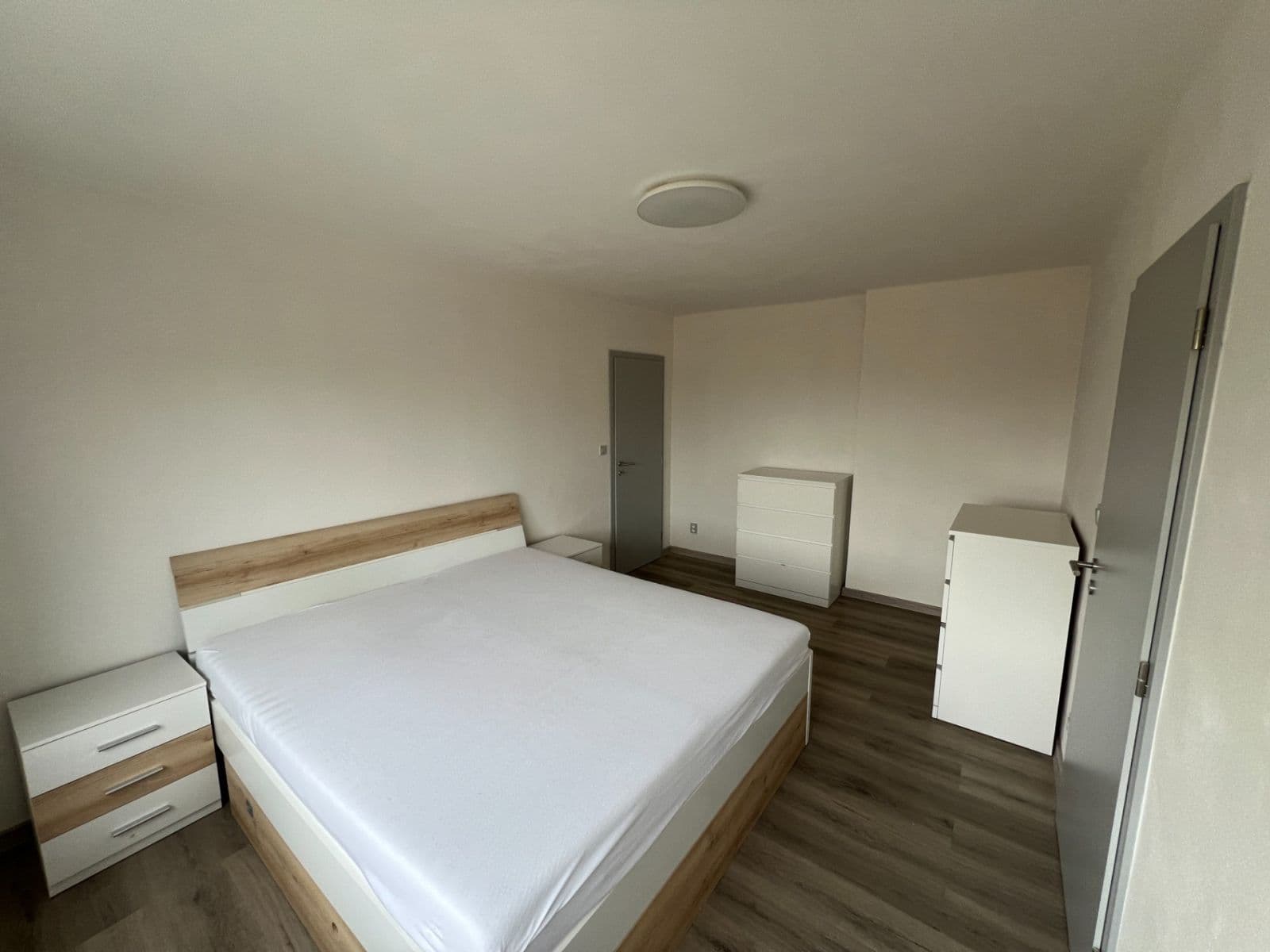 Prenájom bytu 2-izbový 78 m², Antonína Milfaita, Žilina, Středočeský kraj Prenájom bytu 2-izbový 78 m², Antonína Milfaita, Žilina, Středočeský kraj
