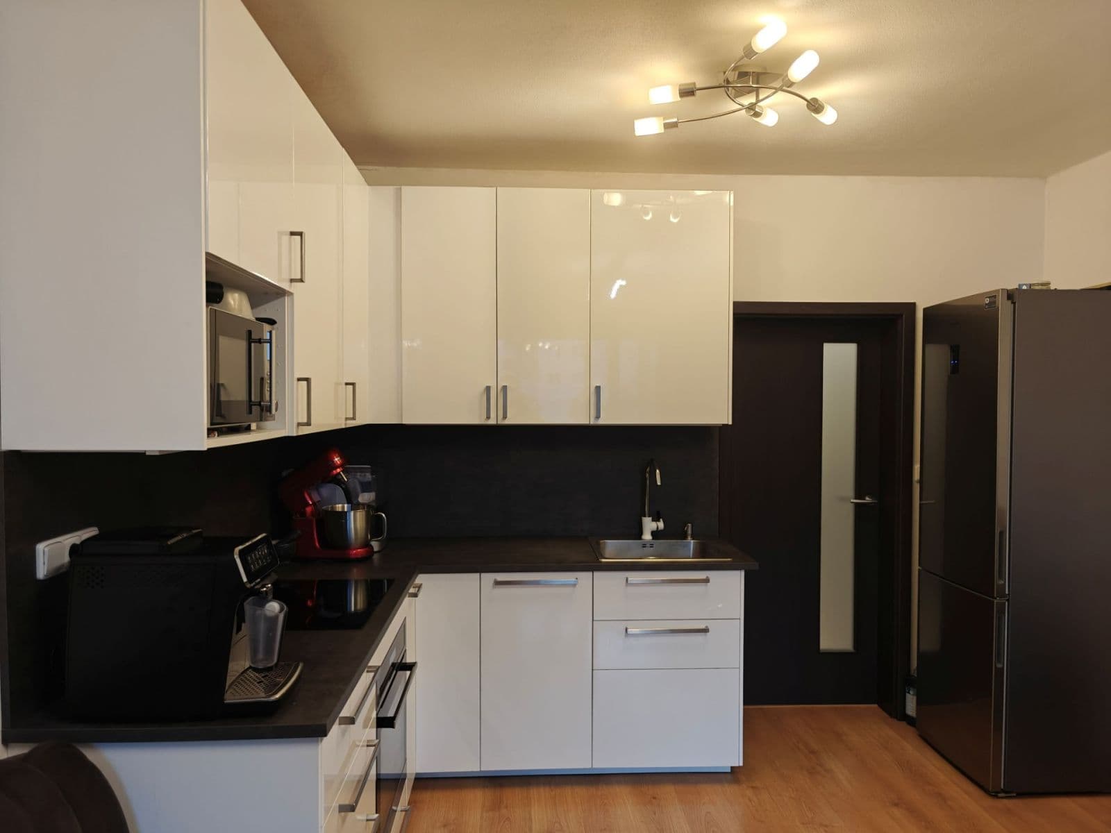 Prenájom bytu 1-izbový 45 m², Božetěchova, Brno, Jihomoravský kraj Prenájom bytu 1-izbový 45 m², Božetěchova, Brno, Jihomoravský kraj