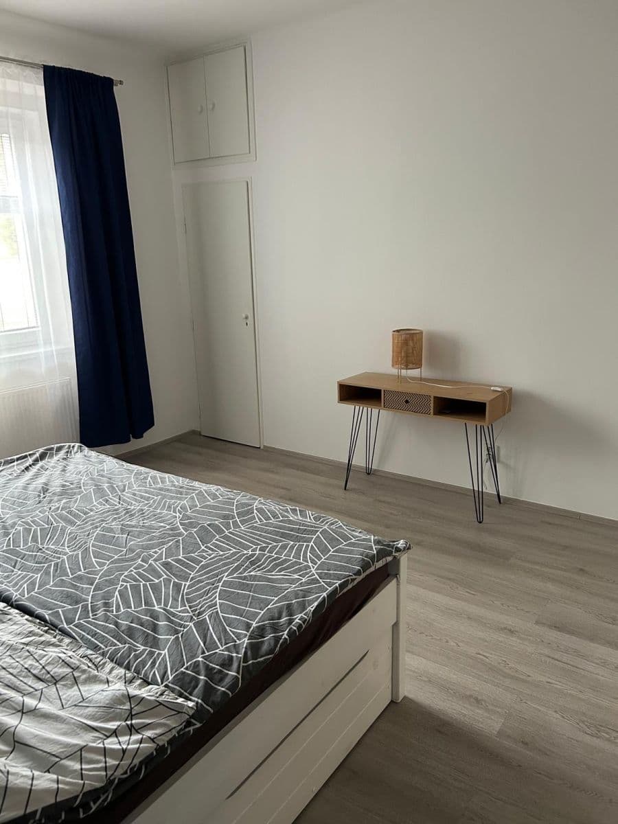 Prenájom bytu 2-izbový 60 m², V Olšinách, Praha, Praha Prenájom bytu 2-izbový 60 m², V Olšinách, Praha, Praha