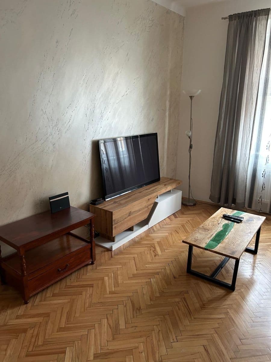 Prenájom bytu 2-izbový 60 m², V Olšinách, Praha, Praha Prenájom bytu 2-izbový 60 m², V Olšinách, Praha, Praha