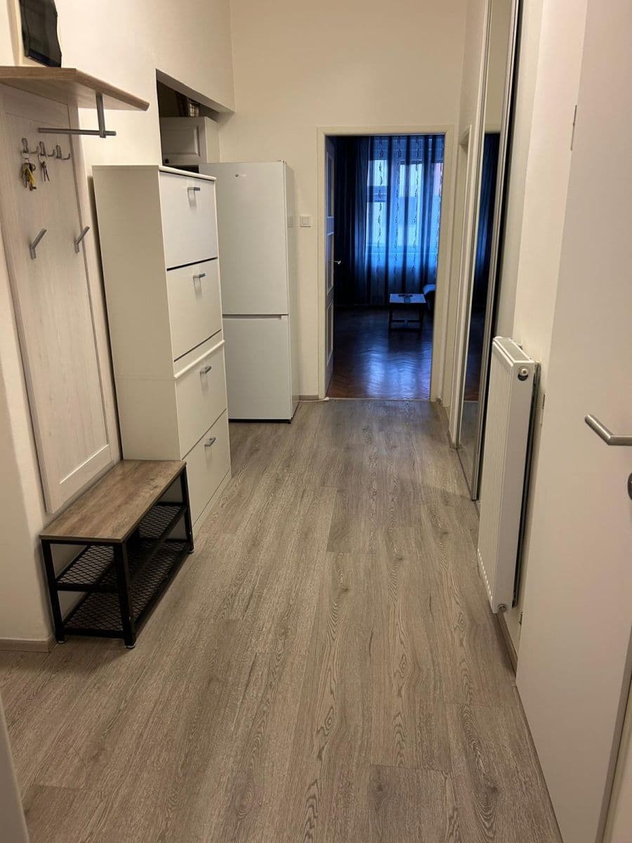 Prenájom bytu 2-izbový 60 m², V Olšinách, Praha, Praha Prenájom bytu 2-izbový 60 m², V Olšinách, Praha, Praha