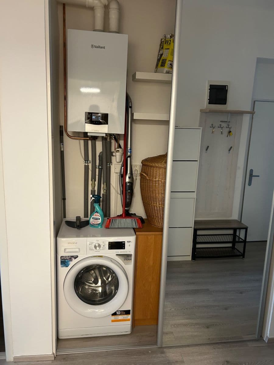 Prenájom bytu 2-izbový 60 m², V Olšinách, Praha, Praha Prenájom bytu 2-izbový 60 m², V Olšinách, Praha, Praha