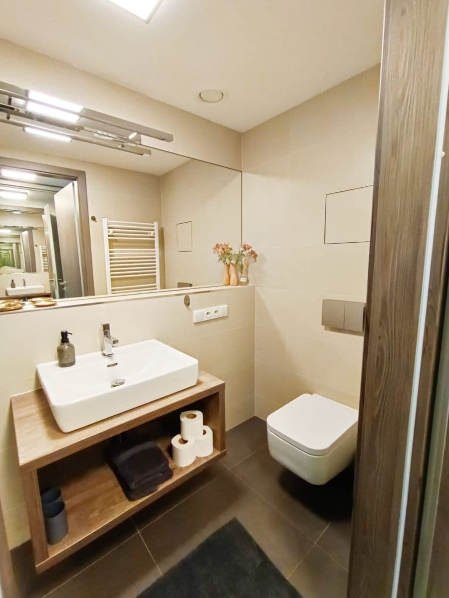 Prenájom bytu 1-izbový 34 m², Hartigova, Praha, Praha Prenájom bytu 1-izbový 34 m², Hartigova, Praha, Praha