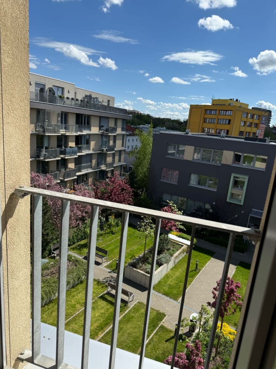 Prenájom bytu 1-izbový 38 m², Olgy Havlové, Praha, Praha Prenájom bytu 1-izbový 38 m², Olgy Havlové, Praha, Praha