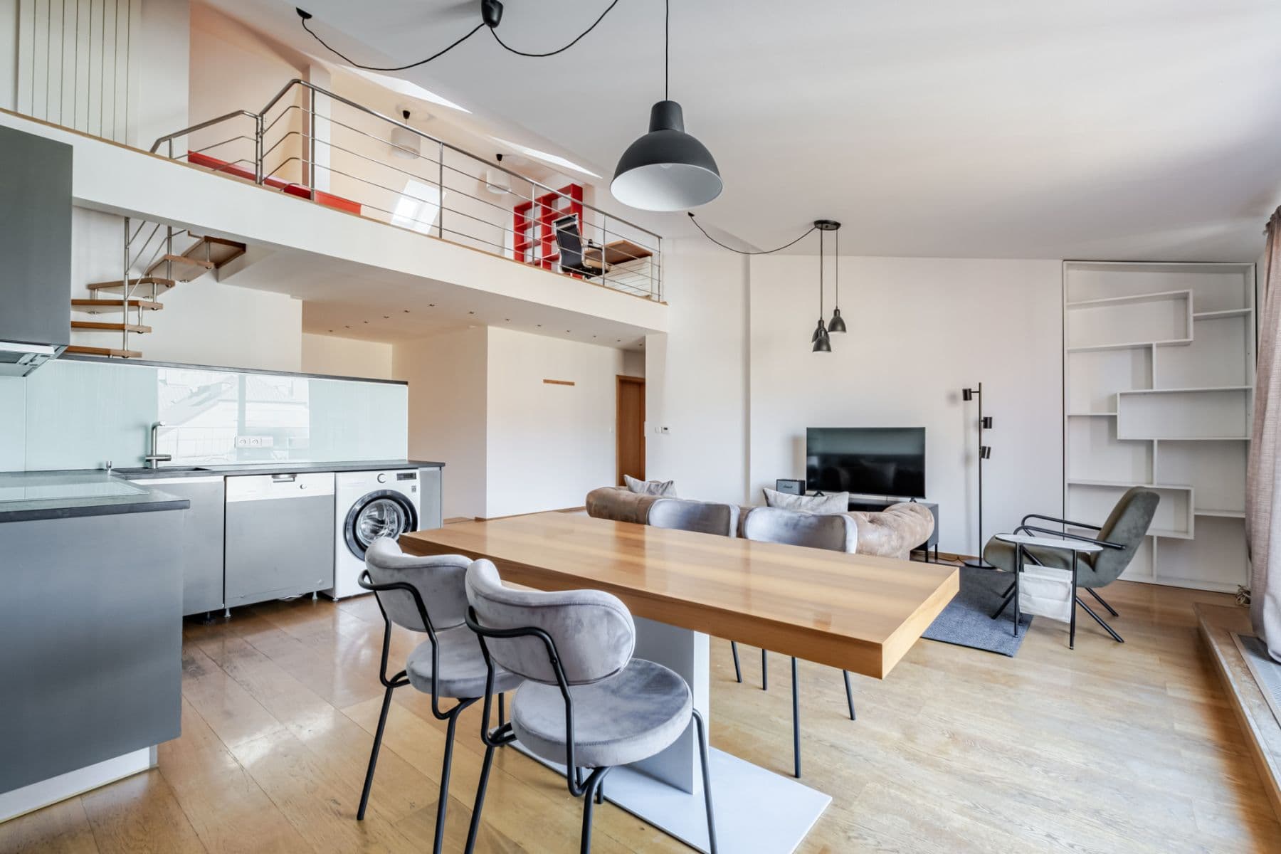 Prenájom bytu 115 m², Křížkovského, Praha, Praha Prenájom bytu 115 m², Křížkovského, Praha, Praha