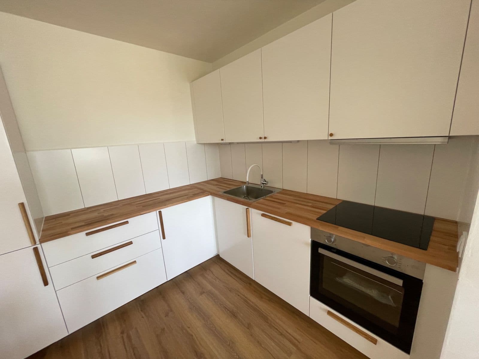 Prenájom bytu 2-izbový 47 m², Oblá, Brno, Jihomoravský kraj Prenájom bytu 2-izbový 47 m², Oblá, Brno, Jihomoravský kraj