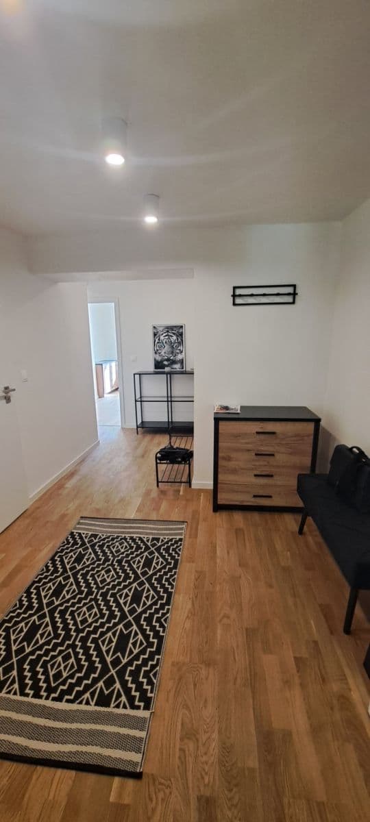 Prenájom bytu 3-izbový 80 m², Cihlářská, Brno, Jihomoravský kraj Prenájom bytu 3-izbový 80 m², Cihlářská, Brno, Jihomoravský kraj