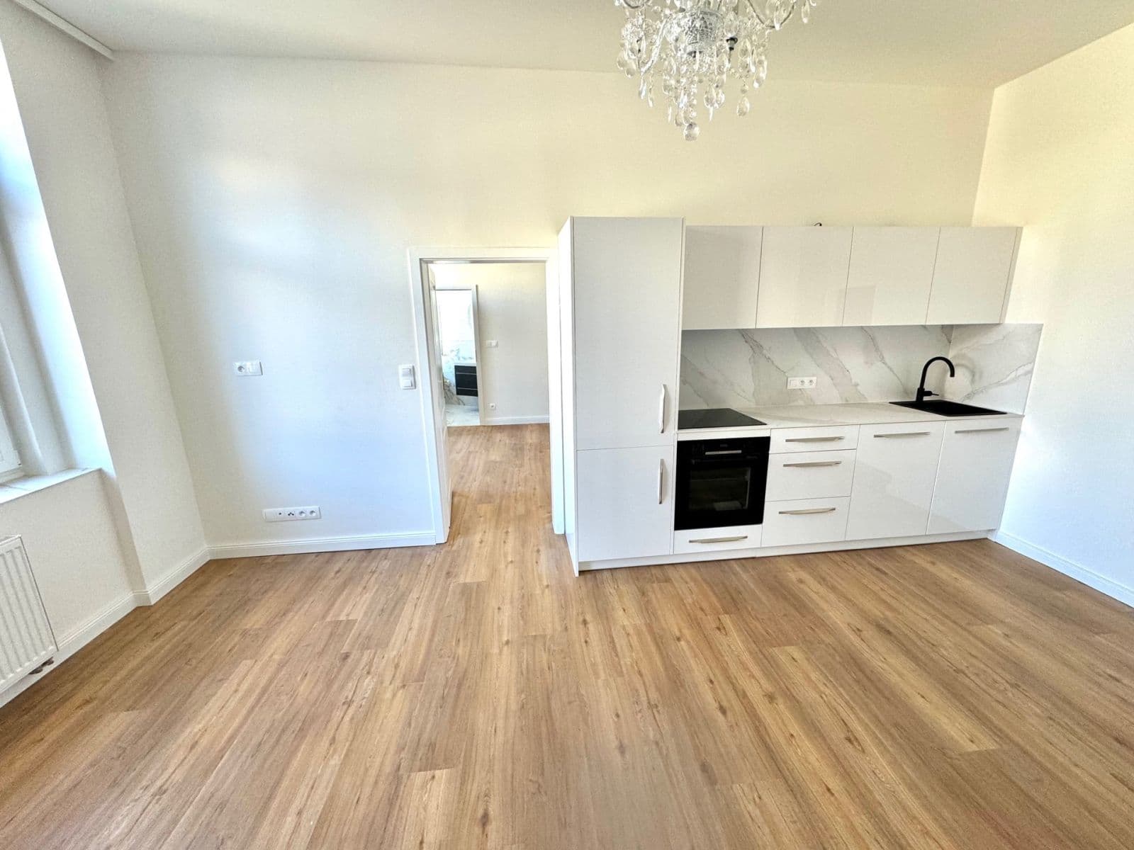 Prenájom bytu 3-izbový 70 m², Na Hrázi, Praha, Praha Prenájom bytu 3-izbový 70 m², Na Hrázi, Praha, Praha