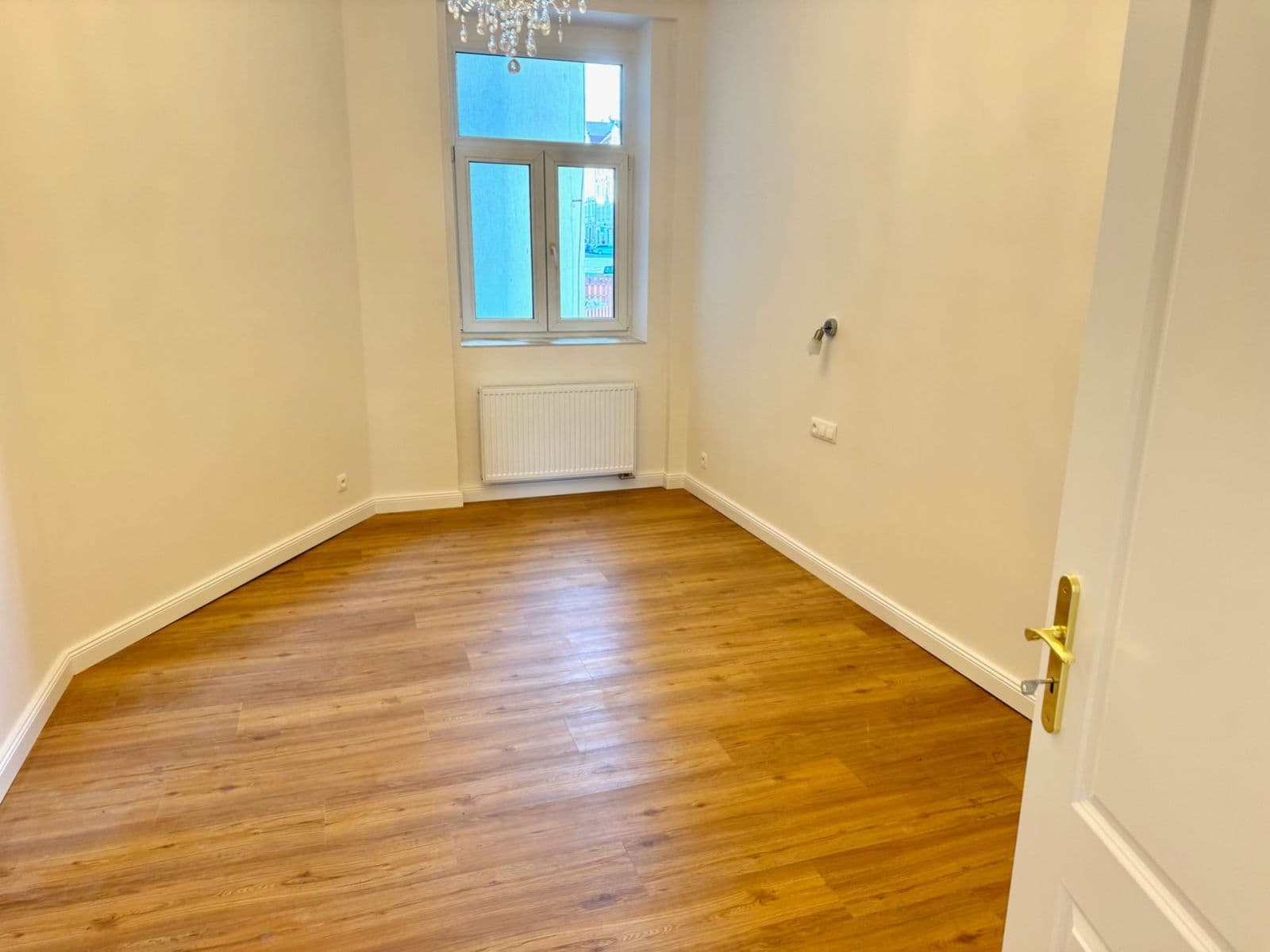 Prenájom bytu 3-izbový 70 m², Na Hrázi, Praha, Praha Prenájom bytu 3-izbový 70 m², Na Hrázi, Praha, Praha