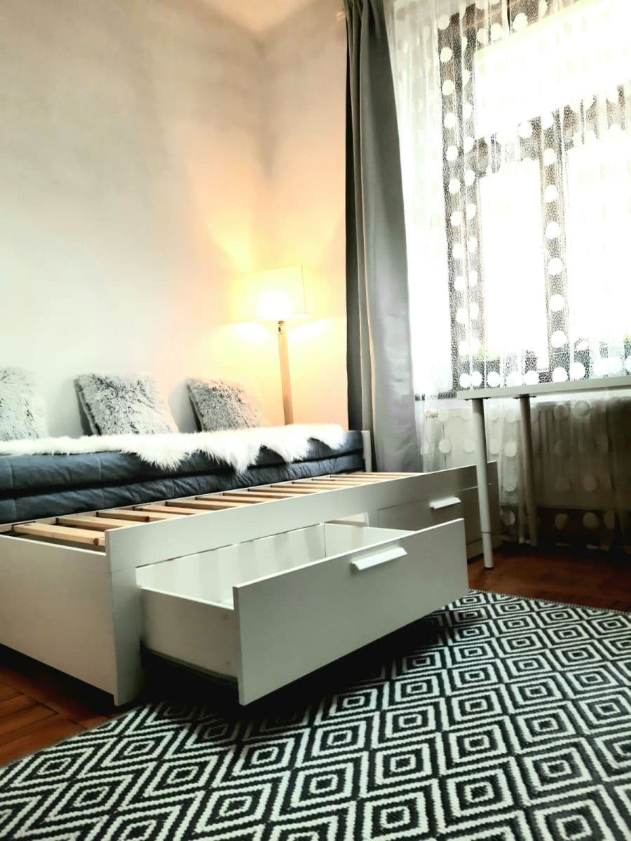 Prenájom bytu 1-izbový 23 m², Vlkova, Praha, Praha Prenájom bytu 1-izbový 23 m², Vlkova, Praha, Praha