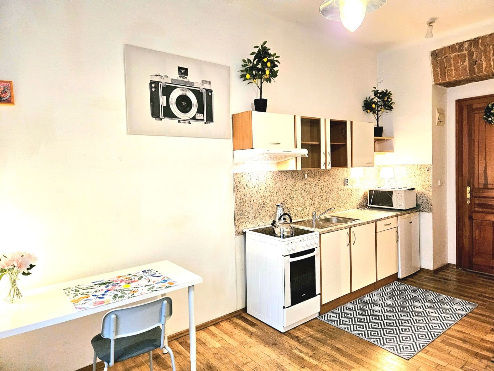 Prenájom bytu 1-izbový 23 m², Vlkova, Praha, Praha Prenájom bytu 1-izbový 23 m², Vlkova, Praha, Praha