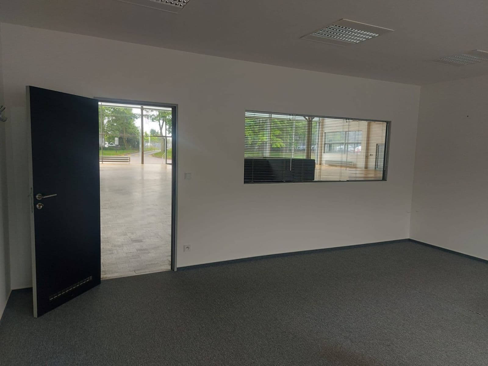 Prenájom nebytového priestoru 1.462 m², Za Mototechnou, Praha, Praha Prenájom nebytového priestoru 1.462 m², Za Mototechnou, Praha, Praha