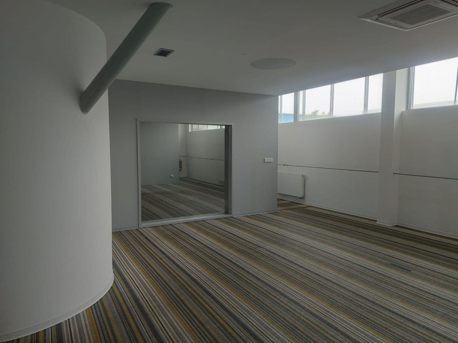 Prenájom nebytového priestoru 1.462 m², Za Mototechnou, Praha, Praha Prenájom nebytového priestoru 1.462 m², Za Mototechnou, Praha, Praha