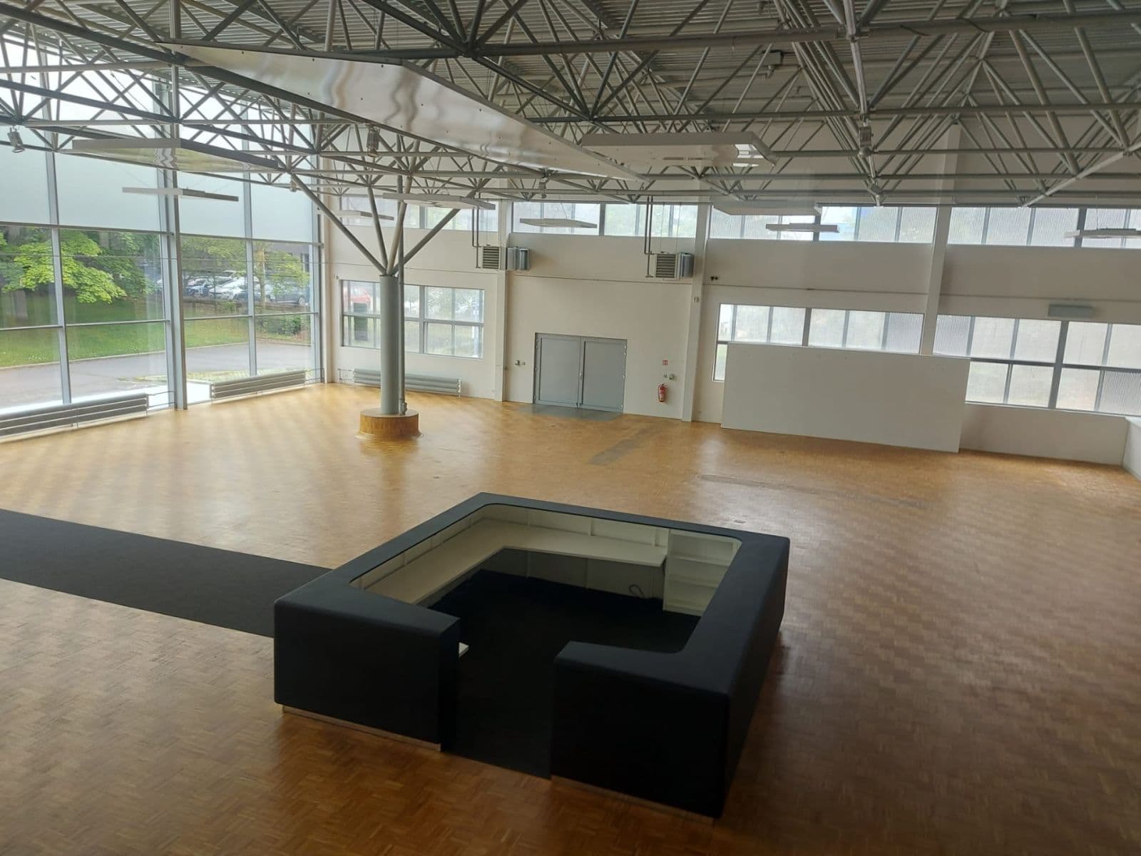 Prenájom nebytového priestoru 1.462 m², Za Mototechnou, Praha, Praha Prenájom nebytového priestoru 1.462 m², Za Mototechnou, Praha, Praha