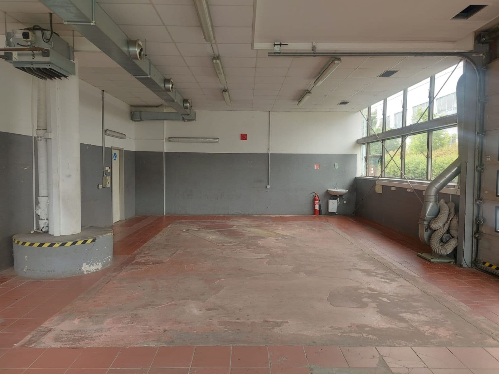 Prenájom nebytového priestoru 1.337 m², Za Mototechnou, Praha, Praha Prenájom nebytového priestoru 1.337 m², Za Mototechnou, Praha, Praha