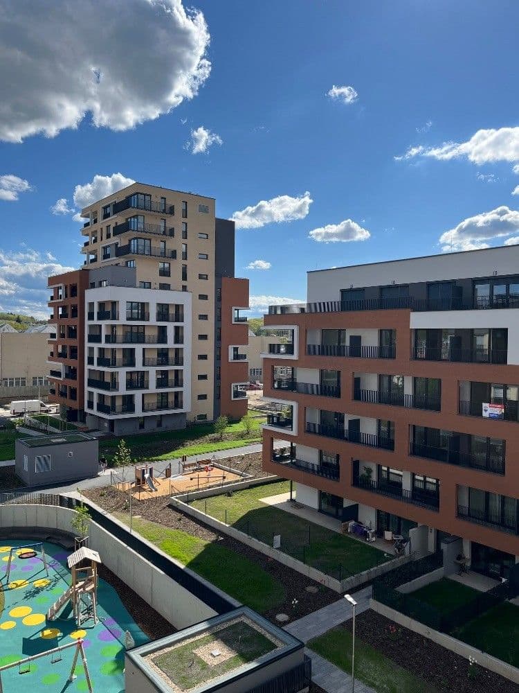 Prenájom bytu 1-izbový 32 m², Poděbradská, Praha, Praha Prenájom bytu 1-izbový 32 m², Poděbradská, Praha, Praha