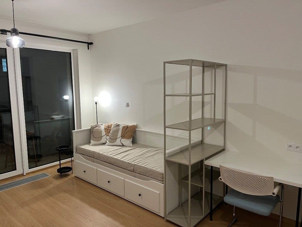 Prenájom bytu 1-izbový 32 m², Poděbradská, Praha, Praha Prenájom bytu 1-izbový 32 m², Poděbradská, Praha, Praha