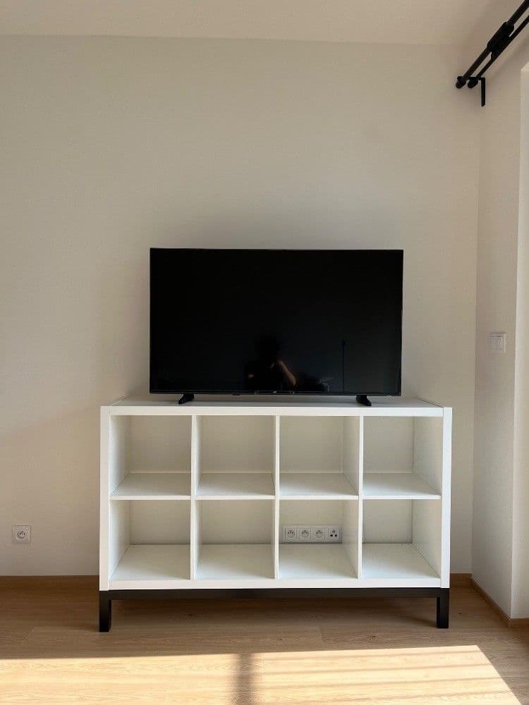 Prenájom bytu 1-izbový 32 m², Poděbradská, Praha, Praha Prenájom bytu 1-izbový 32 m², Poděbradská, Praha, Praha