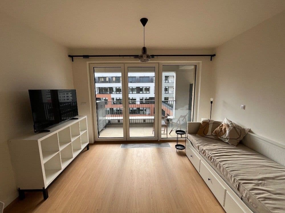 Prenájom bytu 1-izbový 32 m², Poděbradská, Praha, Praha Prenájom bytu 1-izbový 32 m², Poděbradská, Praha, Praha
