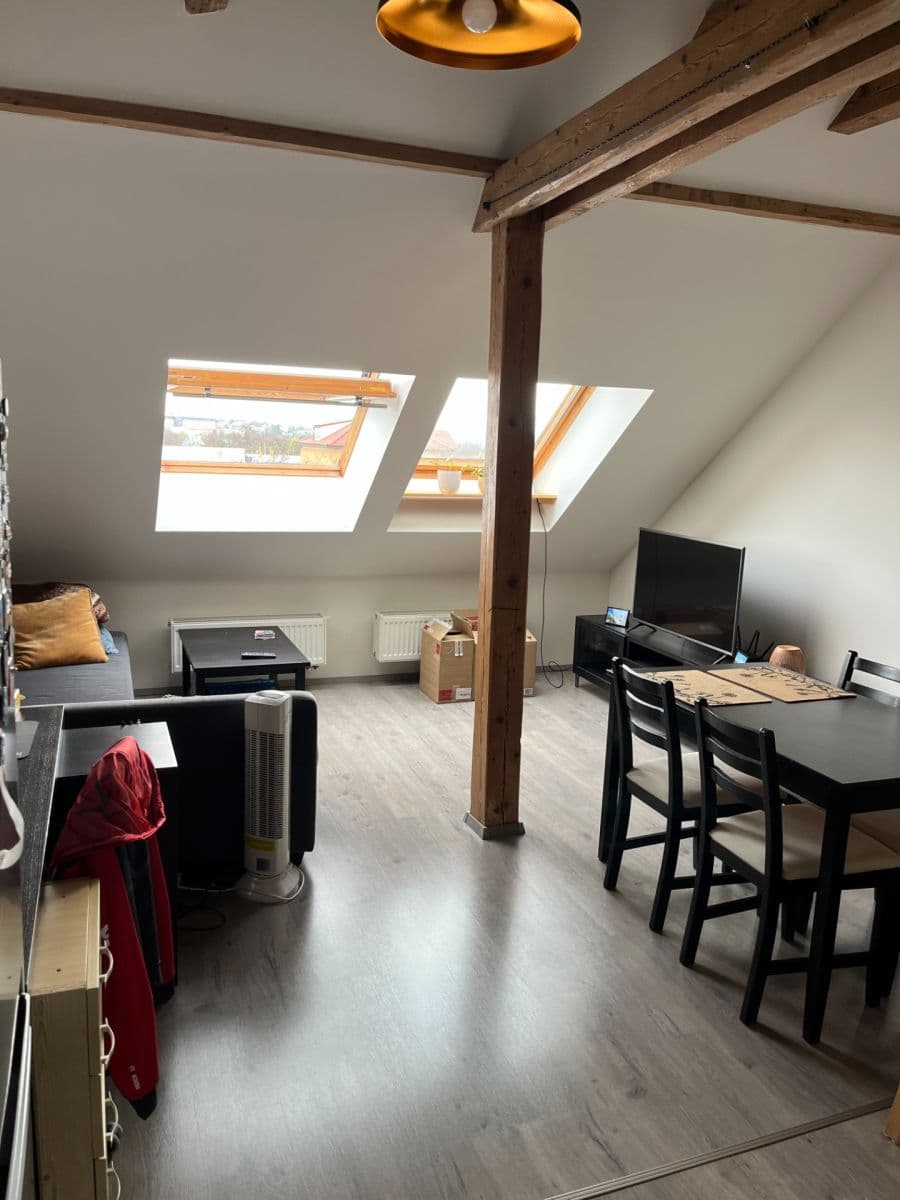 Prenájom bytu 2-izbový 62 m², Strančická, Praha, Praha Prenájom bytu 2-izbový 62 m², Strančická, Praha, Praha