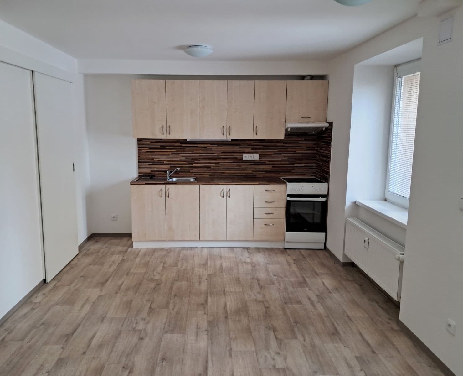 Prenájom bytu 2-izbový 47 m², Karáskovo náměstí, Brno, Jihomoravský kraj Prenájom bytu 2-izbový 47 m², Karáskovo náměstí, Brno, Jihomoravský kraj