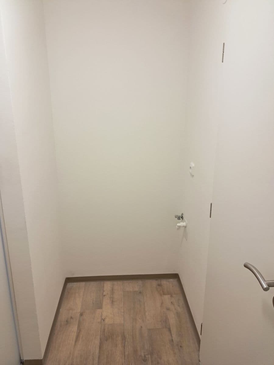 Prenájom bytu 2-izbový 47 m², Karáskovo náměstí, Brno, Jihomoravský kraj Prenájom bytu 2-izbový 47 m², Karáskovo náměstí, Brno, Jihomoravský kraj