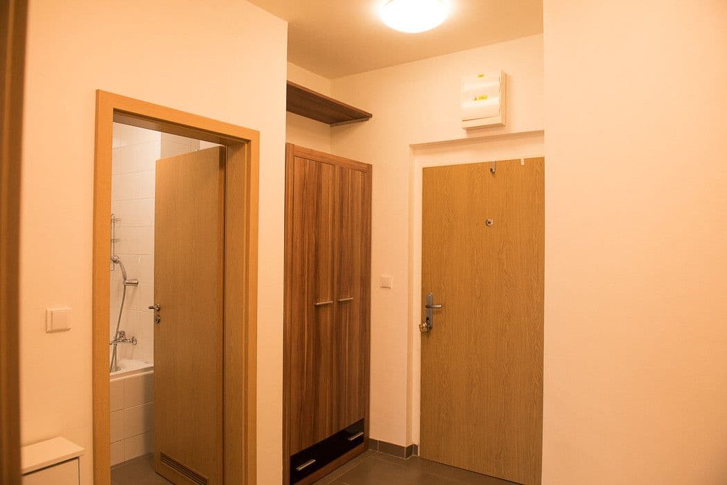 Prenájom bytu 2-izbový 53 m², Jeřabinová, Praha, Praha Prenájom bytu 2-izbový 53 m², Jeřabinová, Praha, Praha