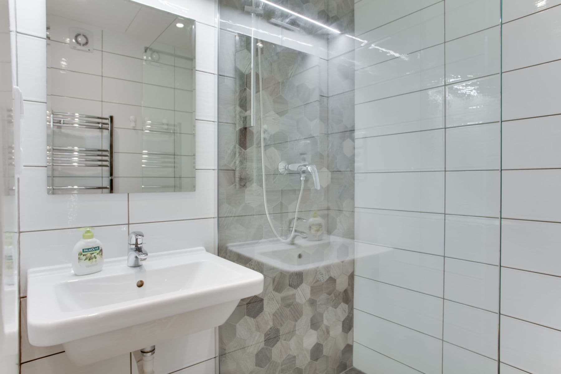 Prenájom bytu 56 m², U Družstva Život, Praha, Praha Prenájom bytu 56 m², U Družstva Život, Praha, Praha