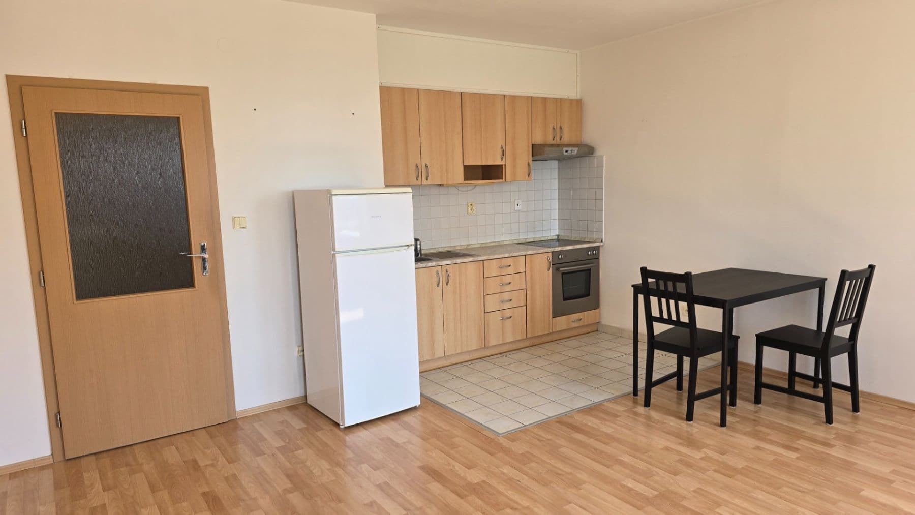 Prenájom bytu 1-izbový 38 m², Padovská, Praha, Praha Prenájom bytu 1-izbový 38 m², Padovská, Praha, Praha