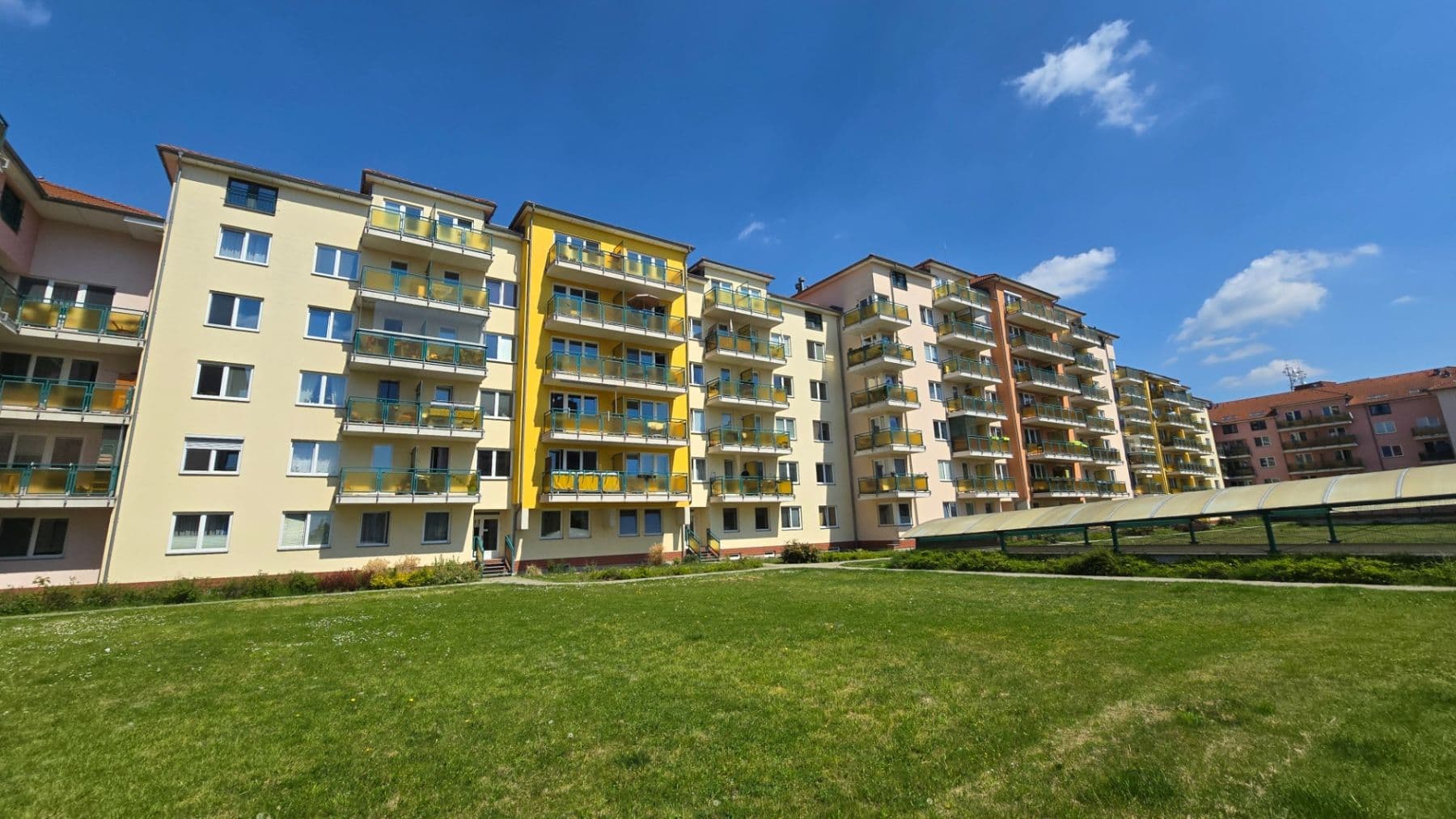 Prenájom bytu 1-izbový 38 m², Padovská, Praha, Praha Prenájom bytu 1-izbový 38 m², Padovská, Praha, Praha